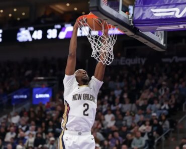 The Pelicans finished the first half strong, beating the Jazz for their fourth straight win. The Pelicans finished the first half strong, beating the Jazz for their fourth straight win.