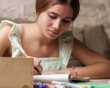 The Role of Art Therapy in Mental Health Treatment