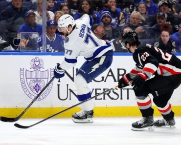 The Sabers shock the Lightning as the team combines for an NHL season-high 15 goals. The Sabers shock the Lightning as the team combines for an NHL season-high 15 goals.