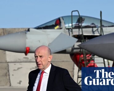 The Secretary of Defense accuses conservative and reformist parliamentarians of “unpatriotic” behavior | Policy