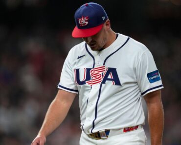 The United States suffered a crushing defeat against Italy in the World Baseball Classic (WBC) and was on the verge of elimination.