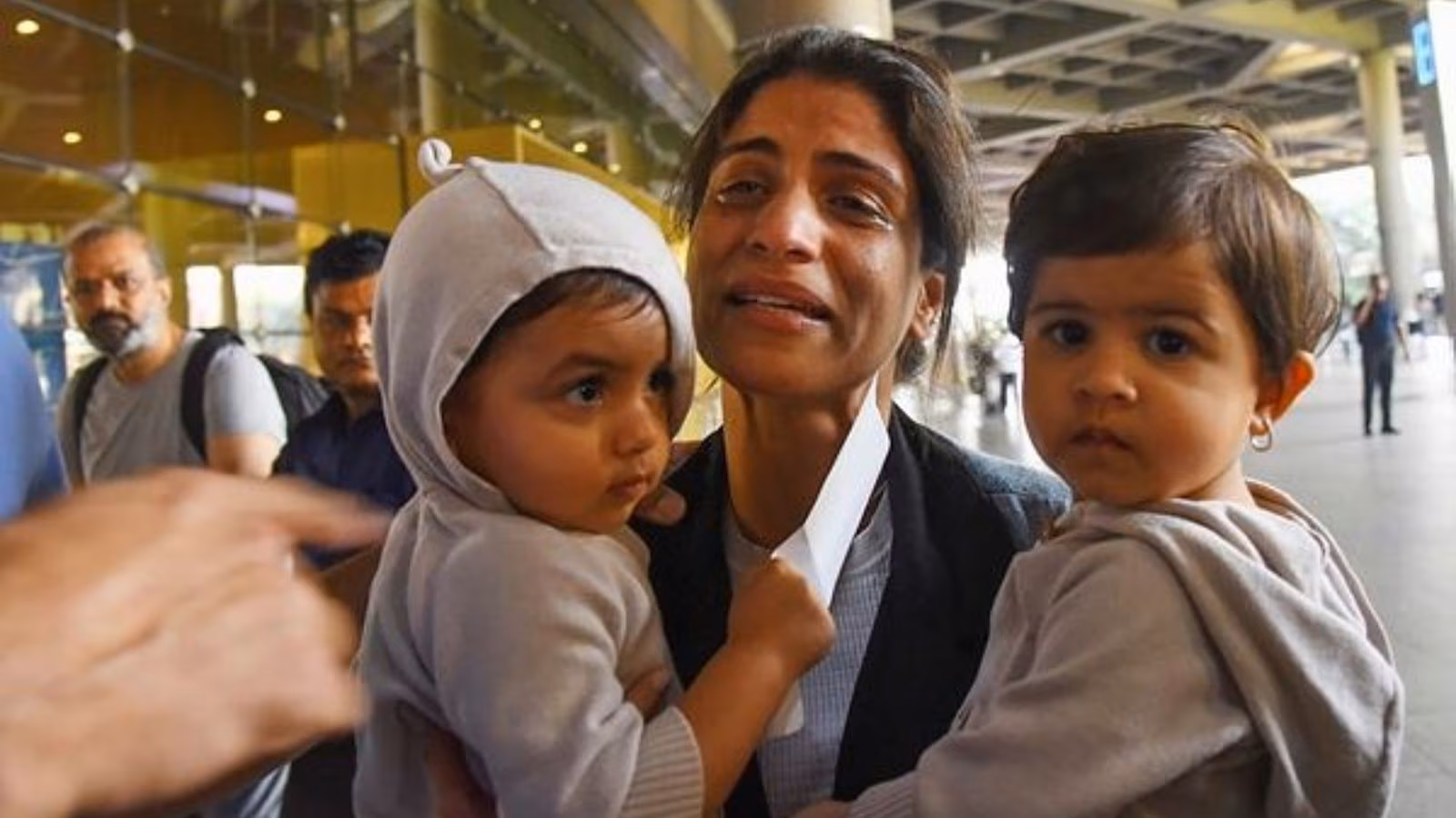 The conflict between the United States, Israel and Iran affects aviation, Emirates, Qatar Airways and Etihad suspend flights and increase ticket prices