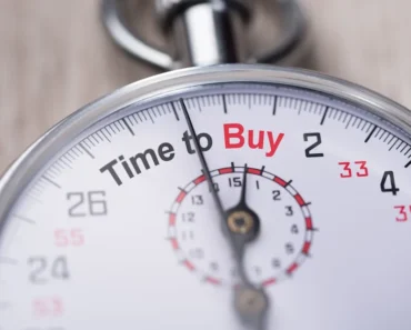 This super growth stock is down 60%. Here’s why you should buy it on hand.