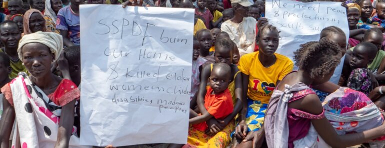 Thousands of people fled Akobo after the South Sudanese army issued a forced evacuation order Conflict news