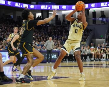 Top 25: No. 15 Purdue wins over Northwestern.