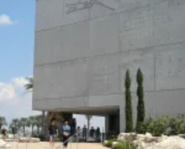 Toronto’s Royal Ontario Museum appoints Nicholas Bell as new director