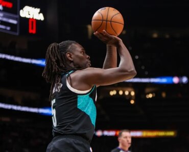 Trail Blazers prepare to stretch, prepare for clash with short-handed Grizzlies Trail Blazers prepare to stretch, prepare for clash with short-handed Grizzlies