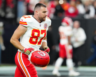 Travis Kelce decides his future.