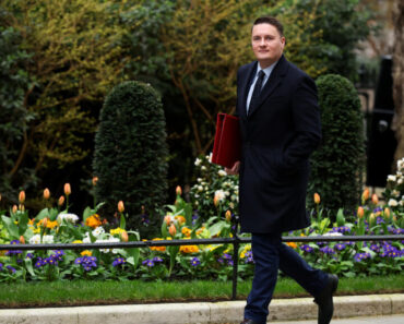 Two students die in ‘unprecedented’ meningitis outbreak in Britain