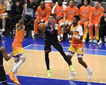 Tyler Herro hits eight 3-pointers, Heat snaps Hornets’ winning streak