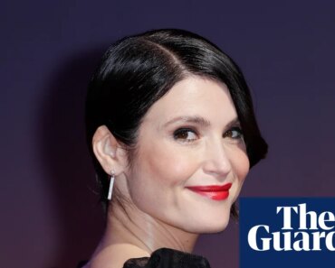 UK performing arts industry ‘inhospitable to parents’, research warns | Theater UK performing arts industry ‘inhospitable to parents’, research warns | Theater