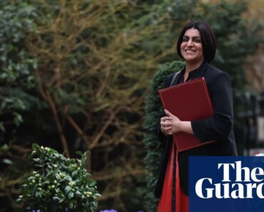 United Kingdom puts emergency brake on study visas for citizens of four countries | Immigration and asylum United Kingdom puts emergency brake on study visas for citizens of four countries | Immigration and asylum