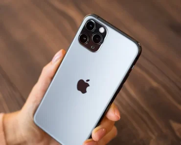 Up 1,000%, Should You Buy Apple Now?