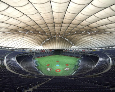 Viral Tokyo Dome Ice Cream Sandwich appears at a shocking price