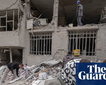 ‘War leader’ Trump obsesses over trivial matters as Iran death toll rises | American foreign policy ‘War leader’ Trump obsesses over trivial matters as Iran death toll rises | American foreign policy