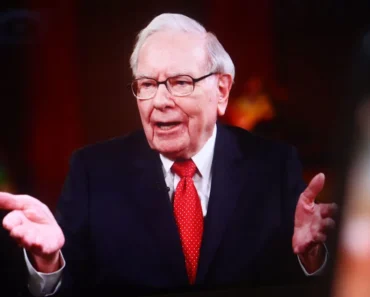 Warren Buffett told new CEO Greg Abel that “once you start deceiving your shareholders, you’ll soon start believing your own baloney.” What did Abel tell shareholders about Q4?