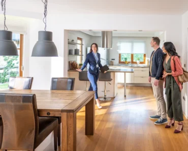 What is the monthly payment on an $800,000 mortgage?