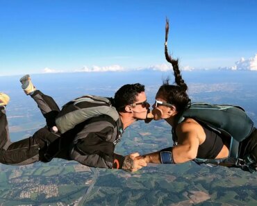 Why self-expansion is the key to long-lasting love and friendship