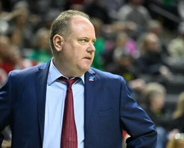 Wisconsin blows up Maryland and stays on pace in the Big Ten.