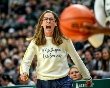 Women’s Top 25: No. 8 Michigan beats No. 14 Maryland.