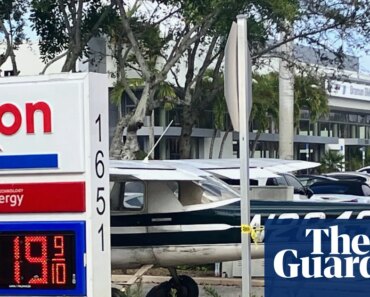 ‘You just execute’: 19-year-old pilot makes emergency landing in Florida | Florida ‘You just execute’: 19-year-old pilot makes emergency landing in Florida | Florida