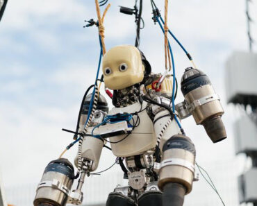 iRonCub3 takes the first step towards Humanoid Robot Flight iRonCub3 takes the first step towards Humanoid Robot Flight